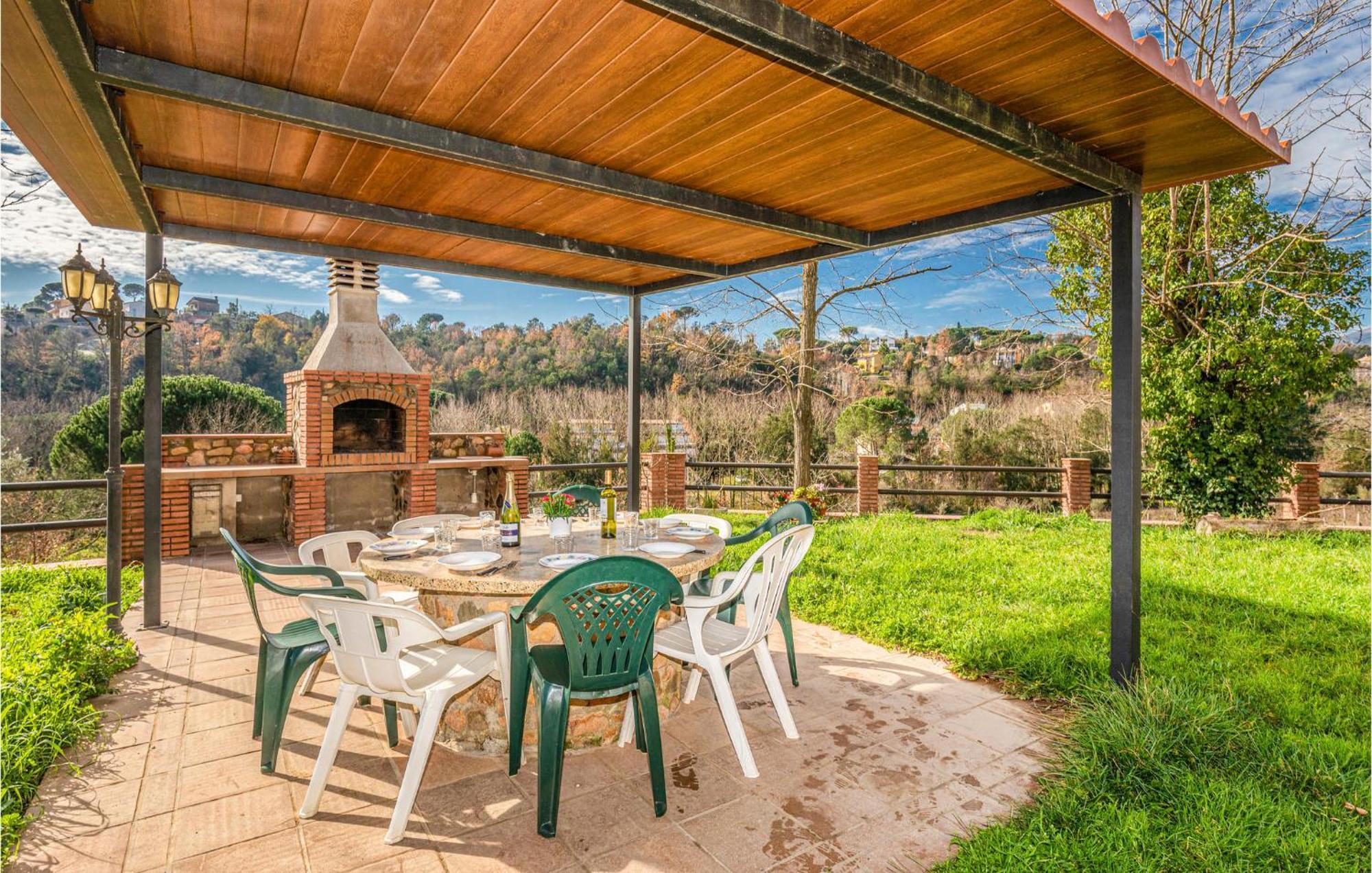 Awesome Home In Riells I Viabrea With Wifi Breda Exterior photo