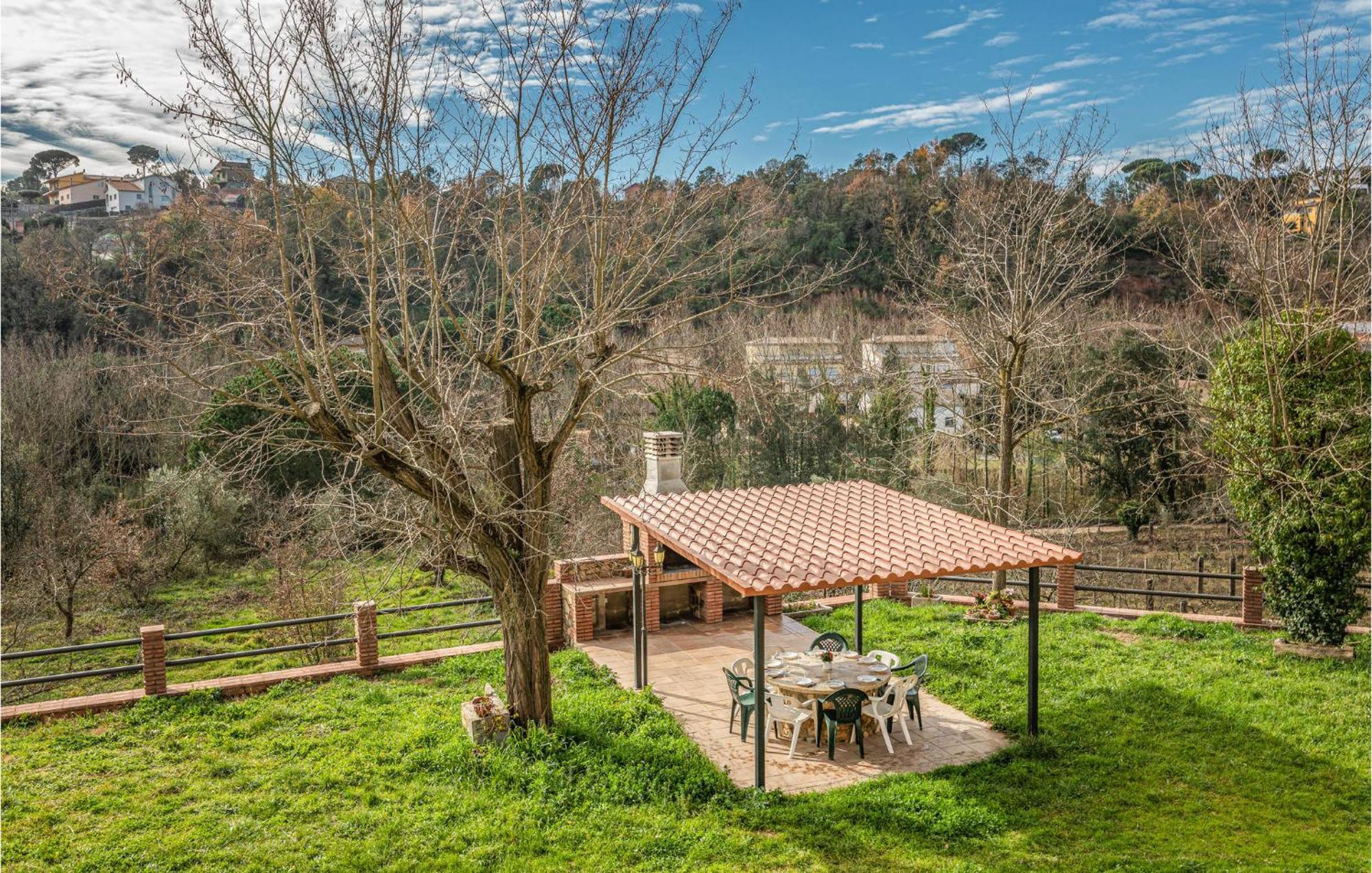 Awesome Home In Riells I Viabrea With Wifi Breda Exterior photo
